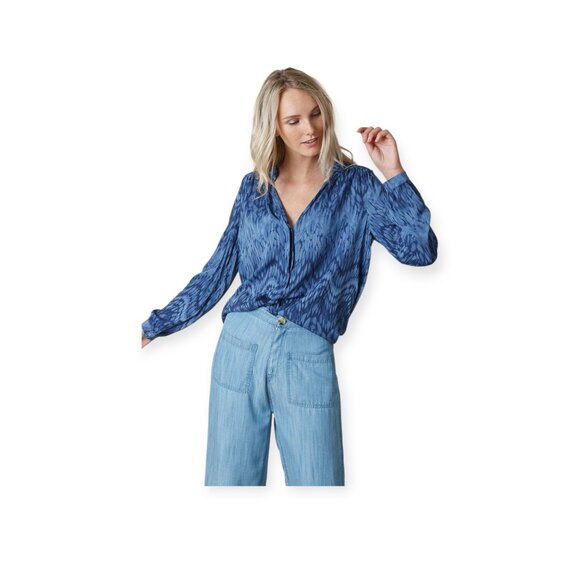 Indi & Cold Tie dye effect print blouse in Indigo size L EUC 100% viscose - Picture 2 of 14